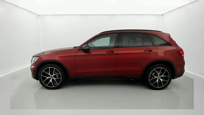 Usado Mercedes GLC220 AMG line 245 CV (180 kW) 2023 Gris grafito