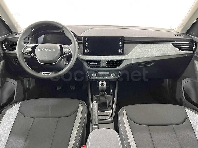 Usado Skoda Kamiq Selection 116 CV (85 kW) 2025 Rojo SUV