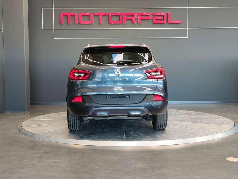 Usado Renault Kadjar Zen 131 CV (96 kW) 2017 Verde SUV