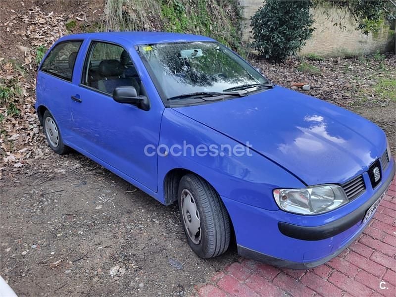 Brugt Seat Ibiza Stella 60 HK (44 kW) 2000 Blå Hatchback