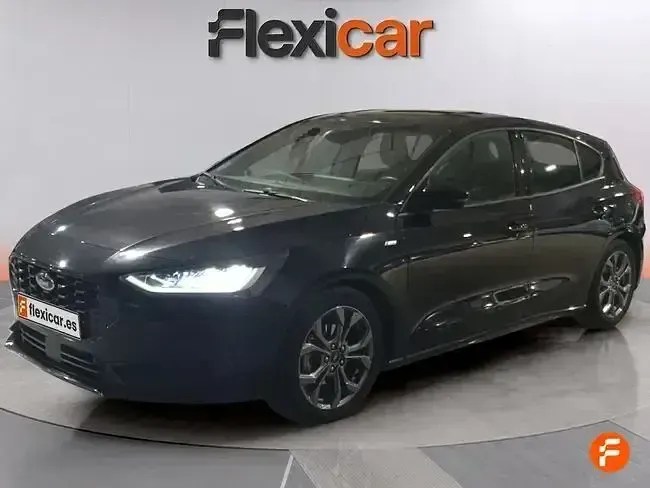 Usado Ford Focus ST-Line 125 CV (91 kW) 2023 Negro Berlina