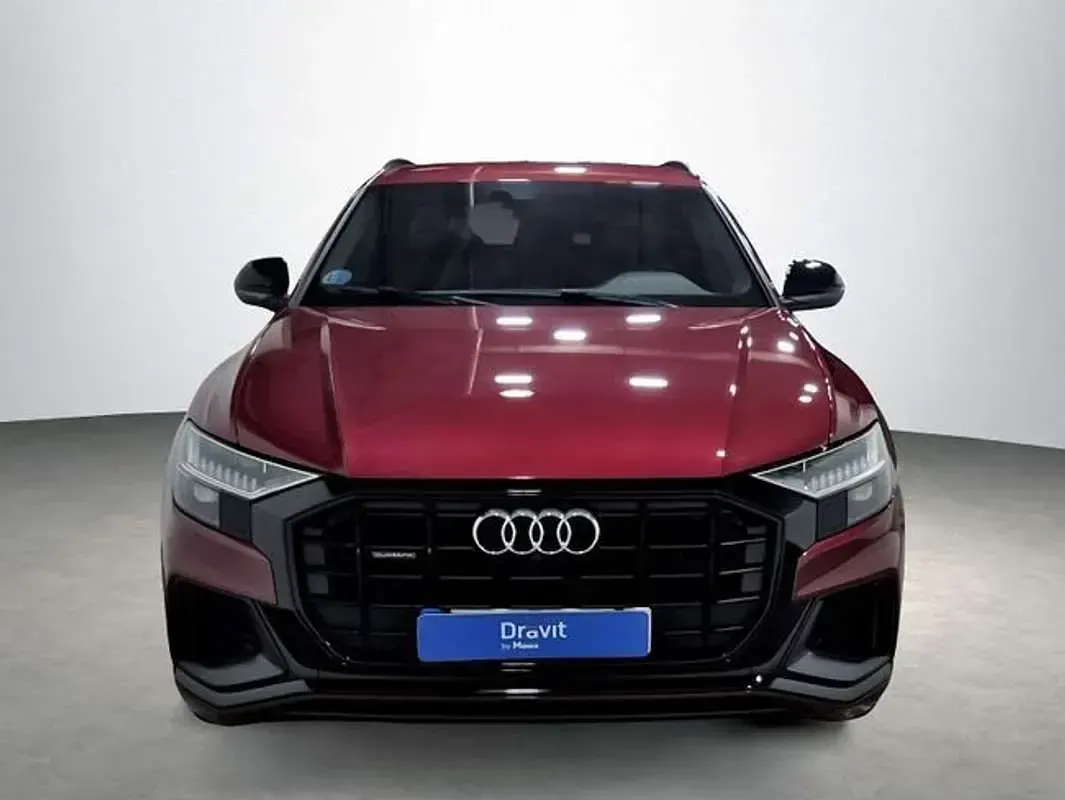 Usado Audi Q8 Black Edition 234 CV (172 kW) 2020 Rojo SUV