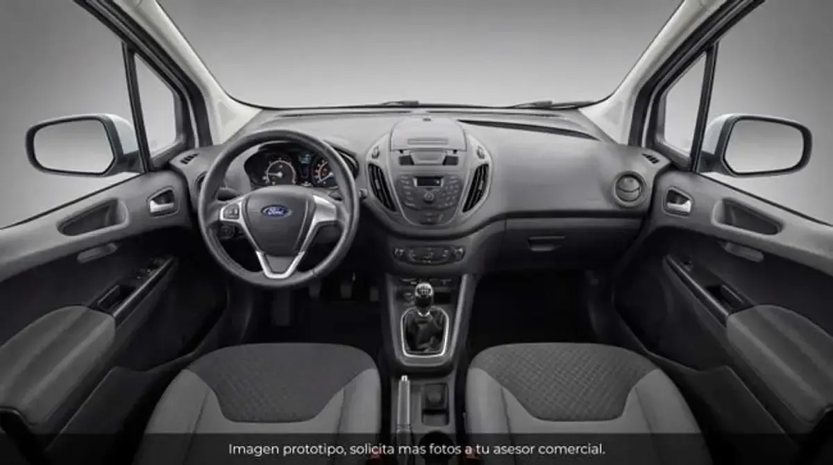 Usado Ford Transit Trend 75 CV (55 kW) 2019 Blanco Familiar
