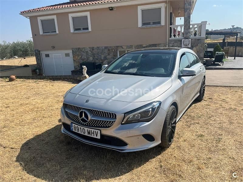Gris / plata Usado 2017 Mercedes CLA220 Shooting Brake Urban Familiar | 20.900 € (Precio justo) - Imagen 1/4