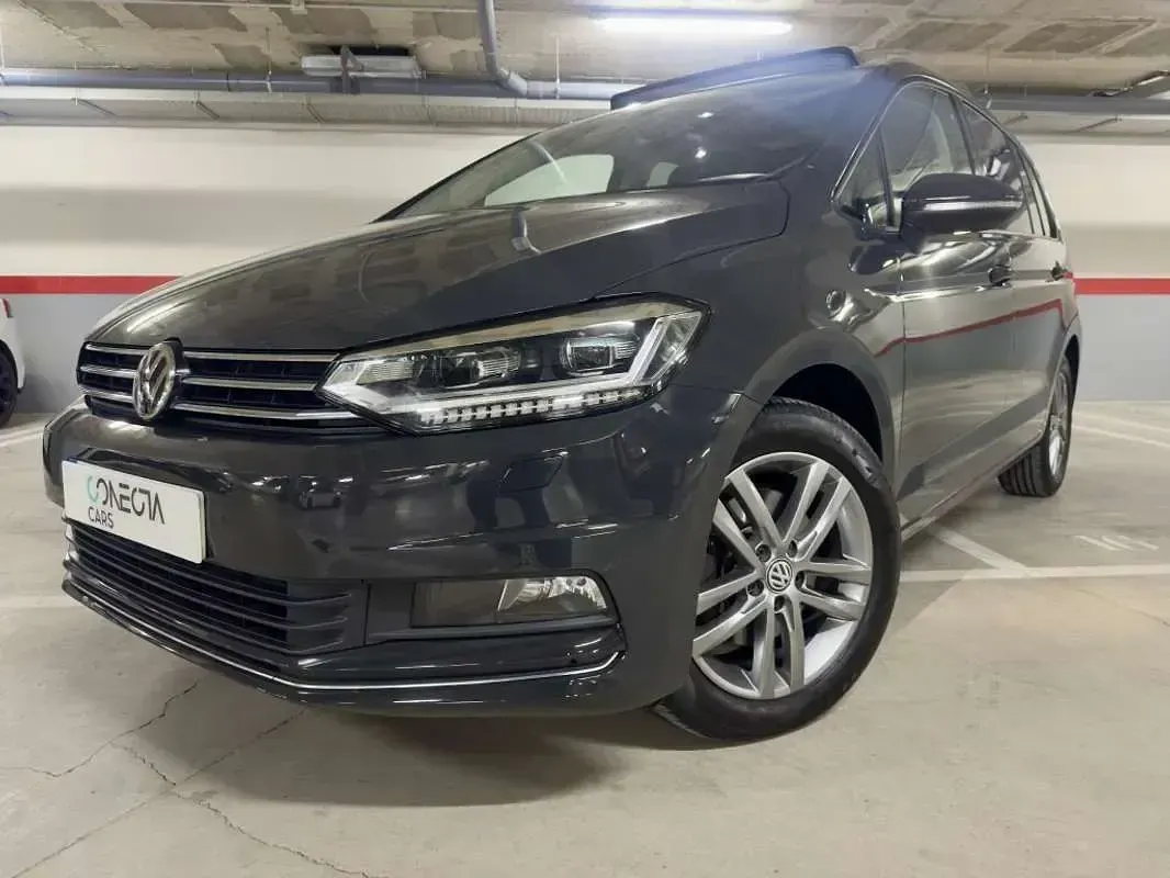 Usado VW Touran Sport 150 CV (110 kW) 2019 Gris Monovolumen