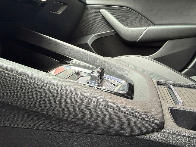 Usado Skoda Octavia 110 CV (80 kW) 2021 Blanco Familiar