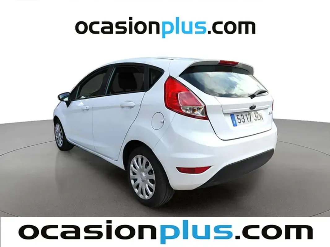 Usado Ford Fiesta Trend 75 CV (55 kW) 2017 Blanco Utilitario