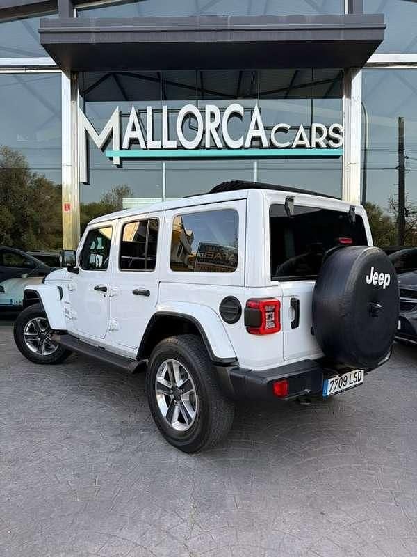 Usado Jeep Wrangler Unlimited Sahara 268 CV (197 kW) 2021 Blanco SUV