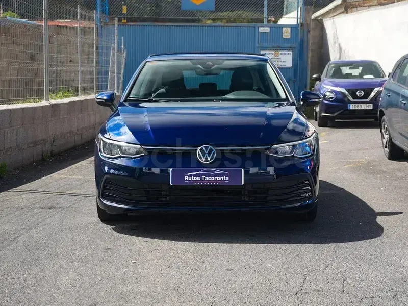 Usado VW Golf VIII 115 CV (84 kW) 2021 Azul Berlina