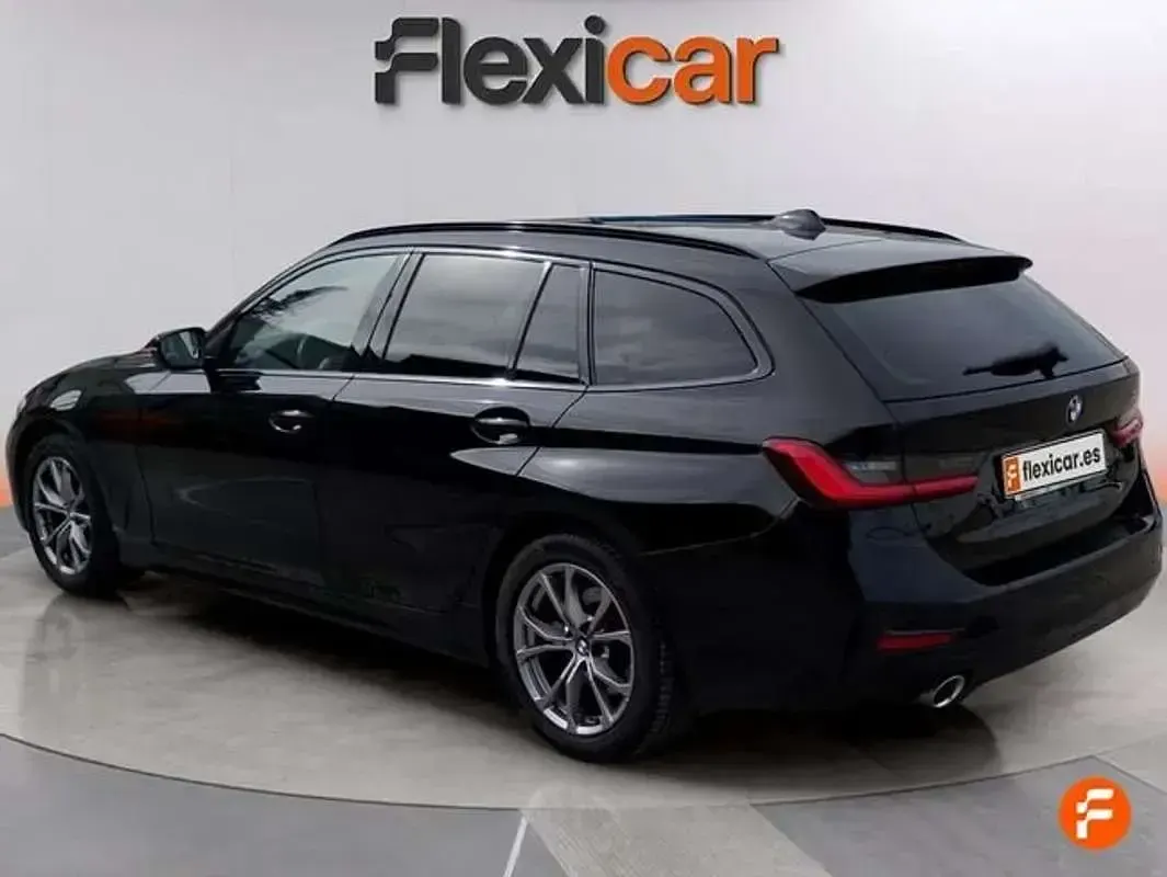 Usado BMW 320 190 CV (139 kW) 2020 Negro Familiar