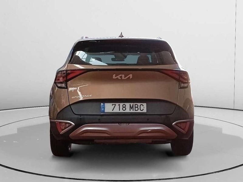 Usado Kia Sportage Spirit 180 CV (132 kW) 2022 Beige SUV