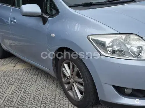 Usado Toyota Auris Sol 126 CV (92 kW) 2008 Azul Utilitario
