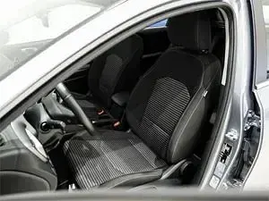 Usado Kia Ceed 101 CV (74 kW) 2025 Gris Utilitario