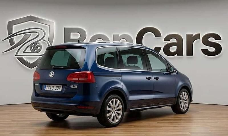 Usado VW Sharan Sport 177 CV (130 kW) 2015 Azul Monovolumen