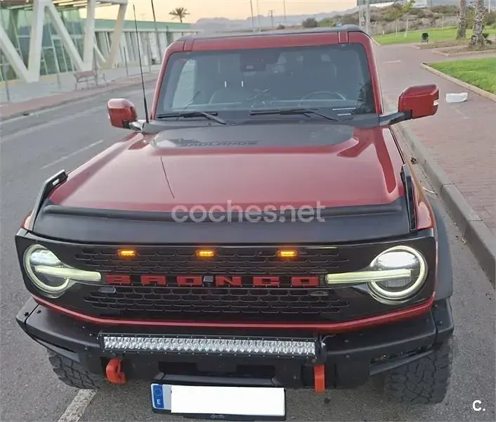 Usado Ford Bronco 335 CV (246 kW) 2023 Granate SUV