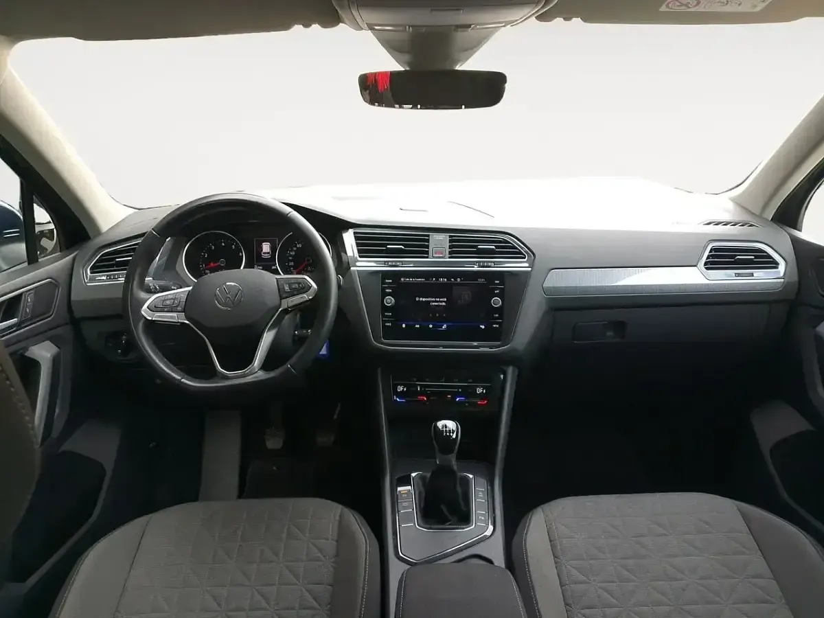 Usado VW Tiguan Life 150 CV (110 kW) 2022 Azul SUV