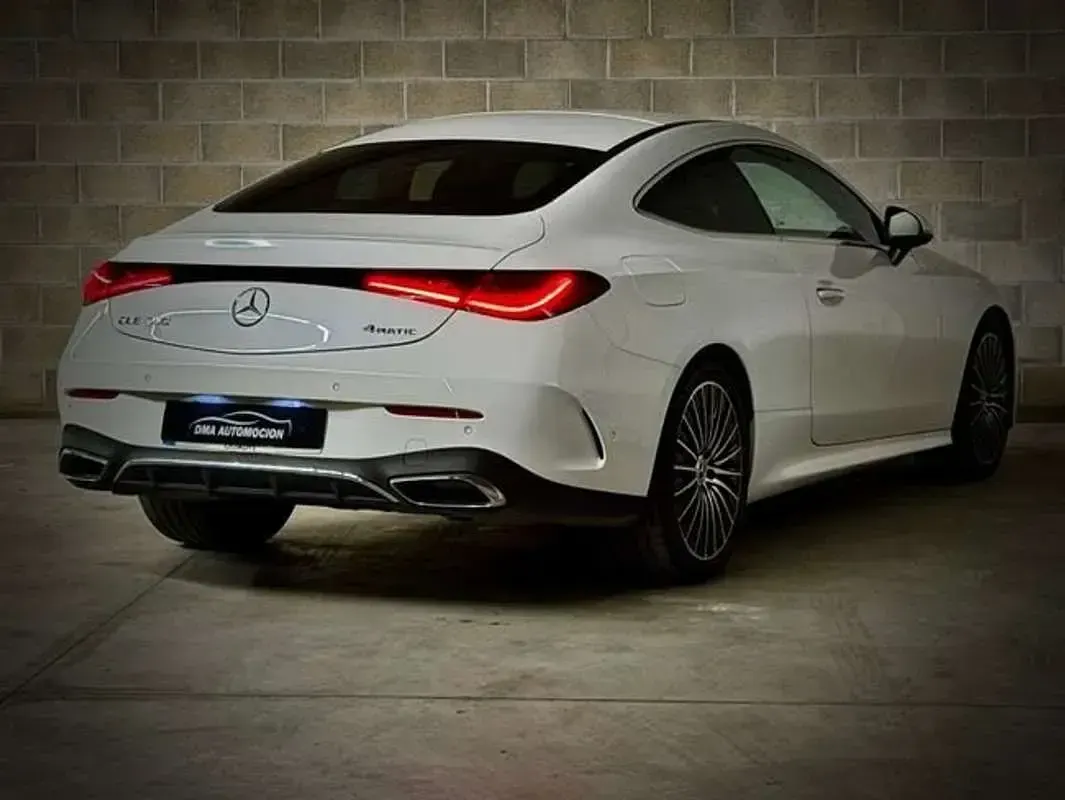 Usado Mercedes CLE300 258 CV (189 kW) 2024 Blanco Coupe
