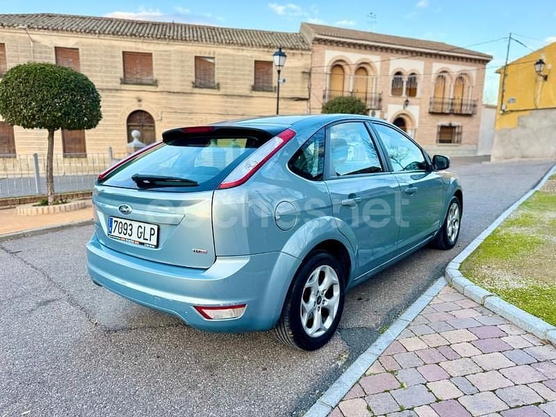 Usado Ford Focus Trend 109 CV (80 kW) 2009 Azul Berlina