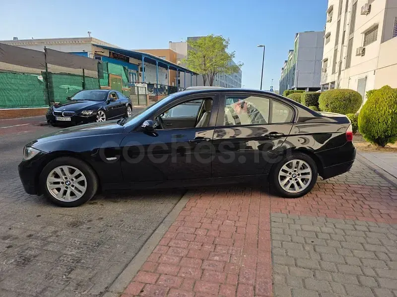Usado BMW 318 143 CV (105 kW) 2008 Negro Berlina