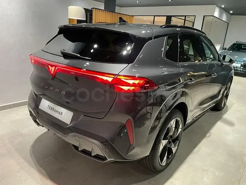 Nuevo Cupra Terramar 150 CV (110 kW) 2026 Gris / plata SUV