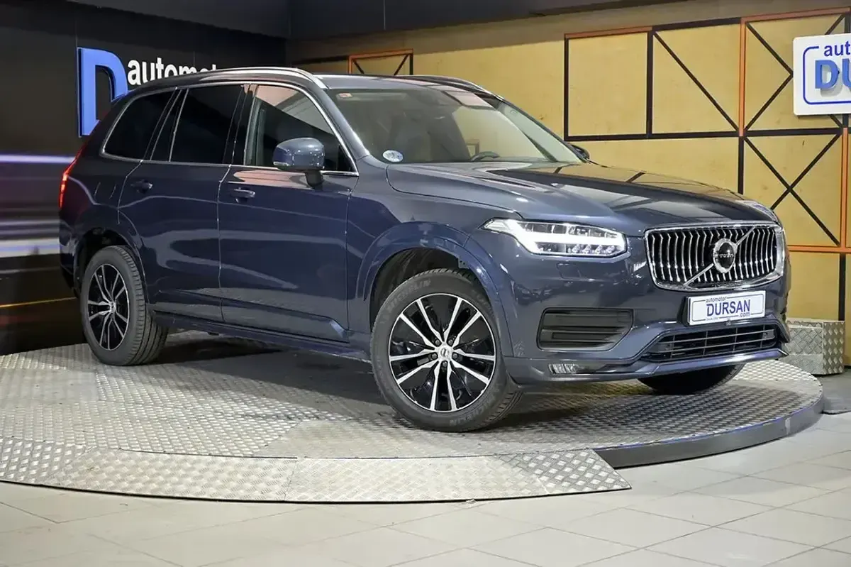 Usado Volvo XC90 Momentum 235 CV (172 kW) 2021 Gris SUV