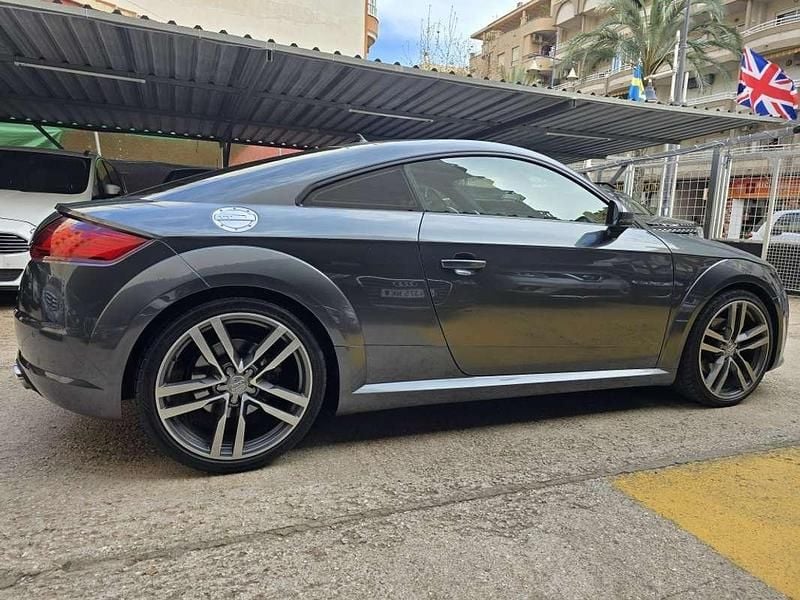 Usado Audi TT 230 CV (169 kW) 2015 Gris Coupe