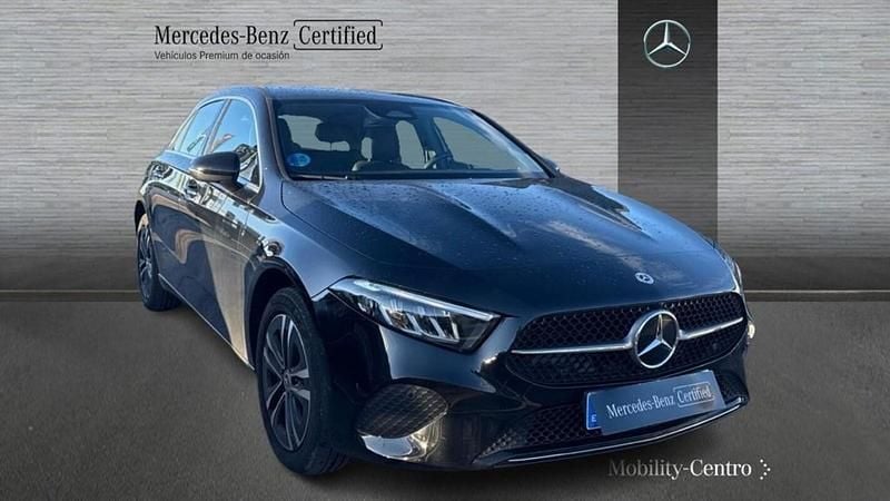 Usado Mercedes A250 163 CV (119 kW) 2025 Negro cosmos