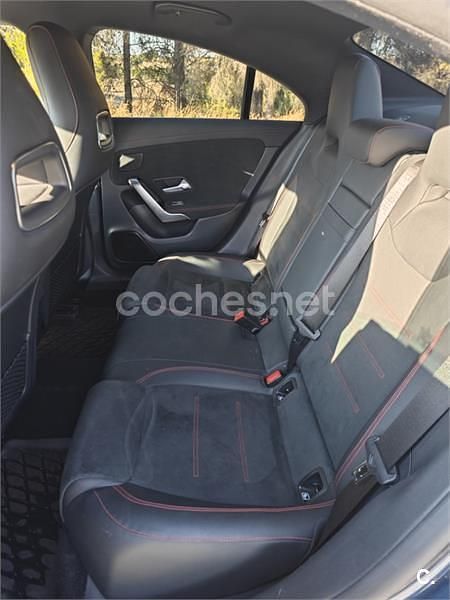 Usado Mercedes CLA200 156 CV (114 kW) 2019 Azul Berlina