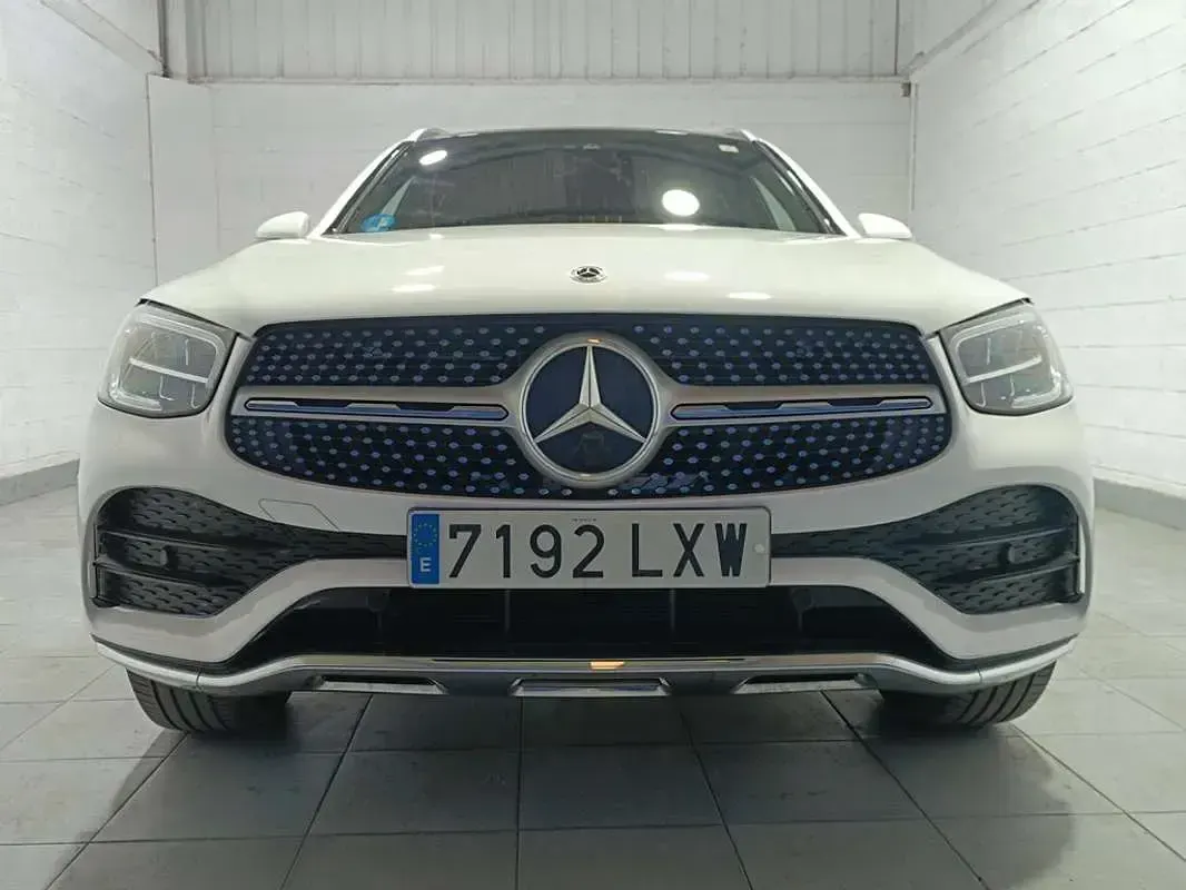 Usado Mercedes GLC350 320 CV (235 kW) 2022 Blanco SUV
