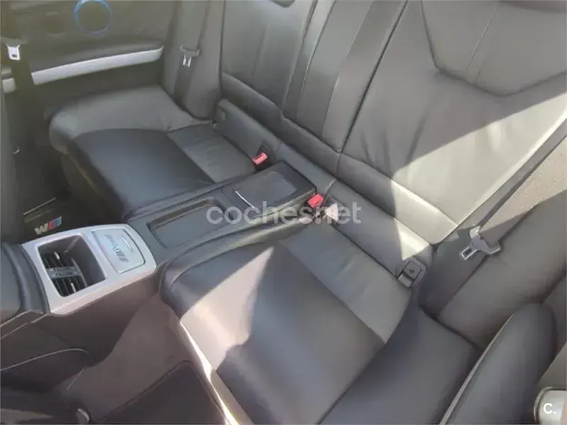 Usado BMW 330 231 CV (169 kW) 2007 Gris / plata Coupe