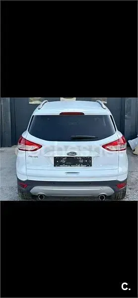 Usado Ford Kuga Titanium 140 CV (102 kW) 2013 Blanco SUV