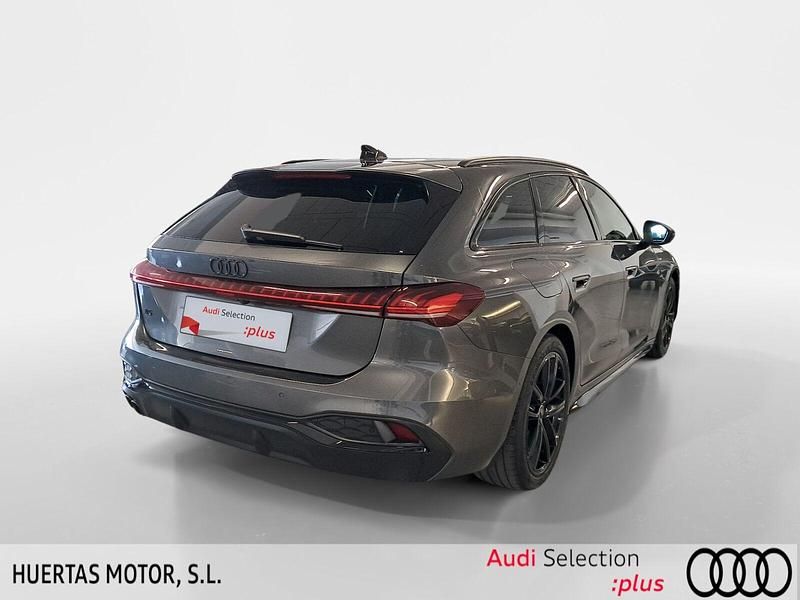 Usado Audi A5 Basis 204 CV (150 kW) 2025 Gris Familiar