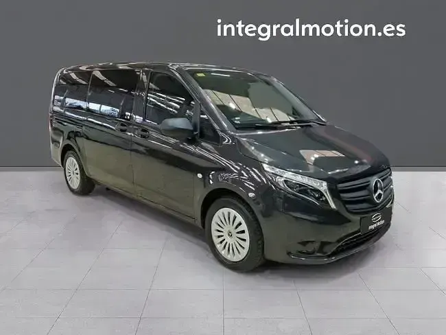 Usado Mercedes Vito 163 CV (119 kW) 2022 Negro Van