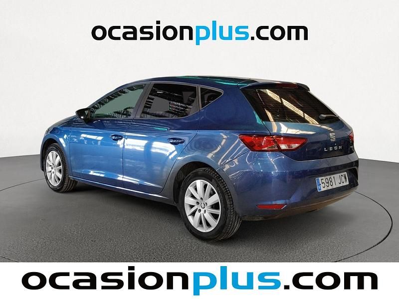 Usado Seat Leon Reference 105 CV (77 kW) 2015 Azul Utilitario