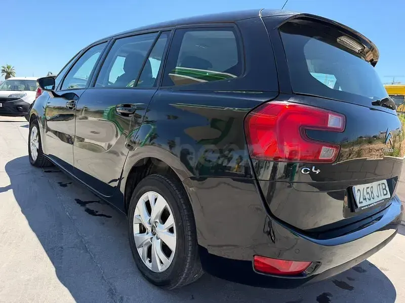 Usado Citroën Grand C4 Picasso Attraction 115 CV (84 kW) 2014 Negro Monovolumen