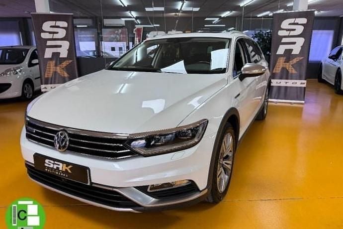 Usado 2017 VW Passat Alltrack Familiar | 19.750 € (Precio justo) - Imagen 1/4