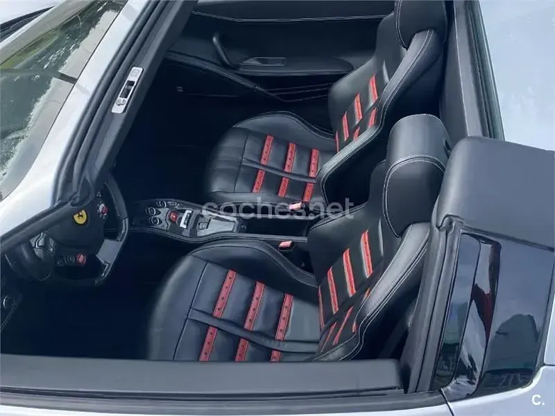Usado Ferrari 458 578 CV (425 kW) 2013 Gris / plata Descapotable