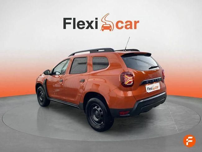 Usado Dacia Duster Essentiel 100 CV (73 kW) 2022 Naranja SUV