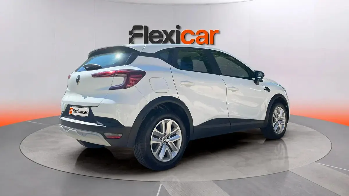 Usado Renault Captur Equilibre 101 CV (74 kW) 2023 Blanco SUV
