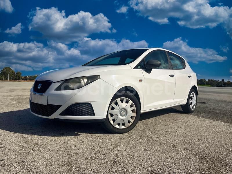 Blanco Usado 2010 Seat Ibiza Reference Berlina | 5400 € (Buen precio) - Imagen 1/4