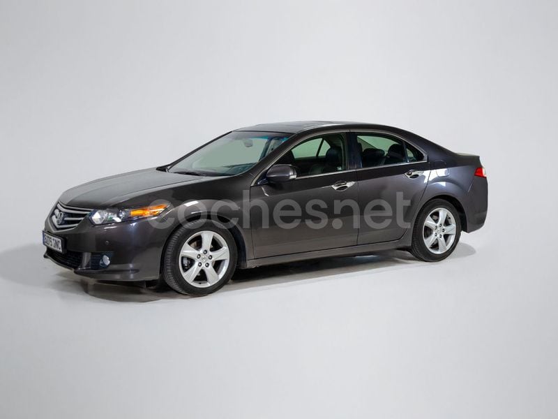 Gris Usado 2009 Honda Accord Luxury Berlina | 11.700 € (Precio justo) - Imagen 1/4