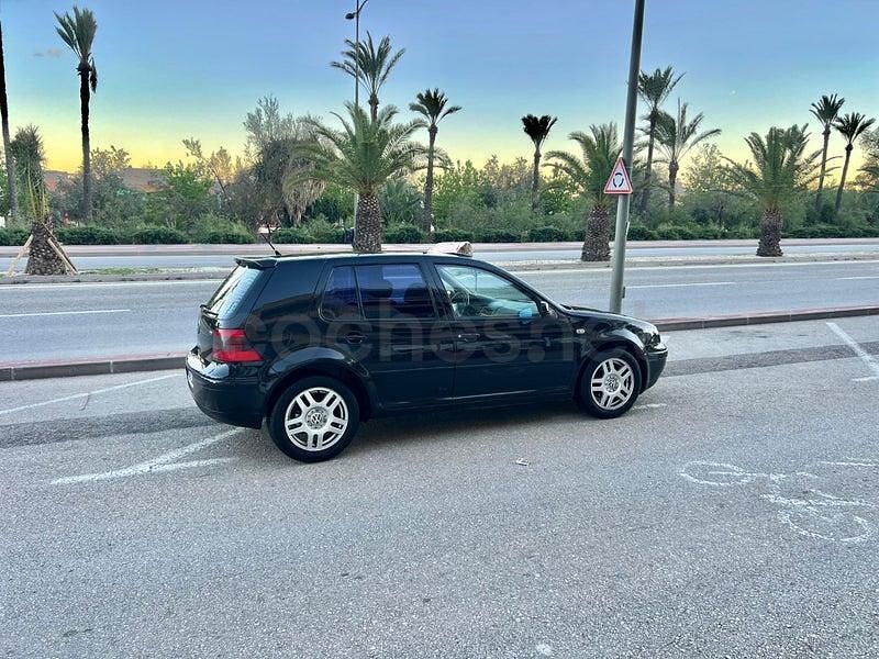 Usado VW Golf IV 100 CV (73 kW) 2000 Negro Berlina