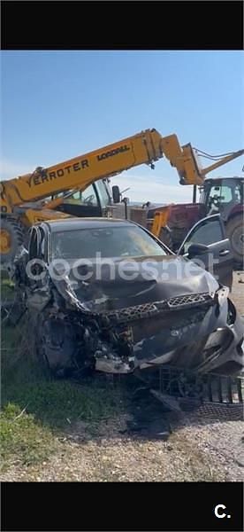 Usado Mercedes A180 109 HP (80 kW) 2018 Preto Sedan