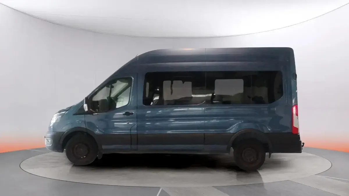 Usado Ford Transit 131 CV (96 kW) 2019 Azul Berlina