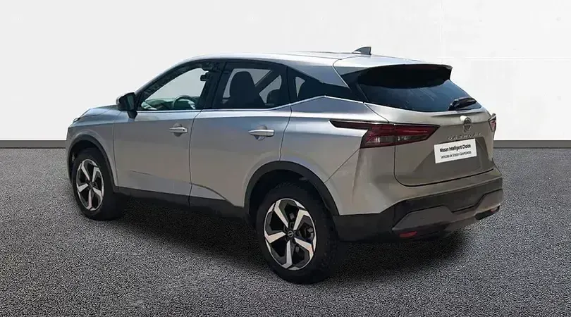 Usado Nissan Qashqai N-Connecta 140 CV (102 kW) 2024 Diamond silver (metalizado) SUV
