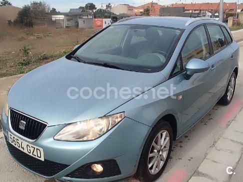Usado Seat Ibiza ST Style 90 CV (66 kW) 2010 Azul Familiar