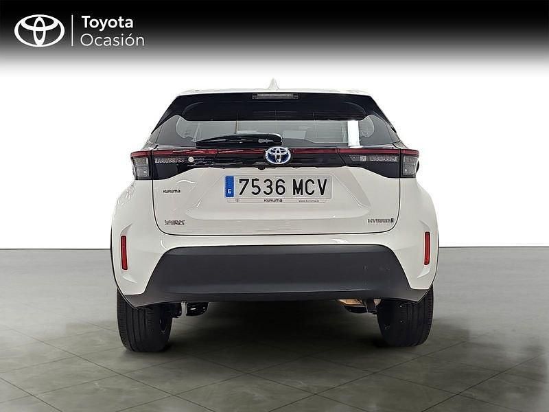 Usado Toyota Yaris Active 116 CV (85 kW) 2022 Blanco Utilitario