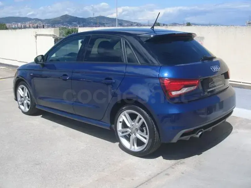 Używany Audi A1 Sportback S-Line 95 KM (69 kW) 2018 Niebieski Hatchback