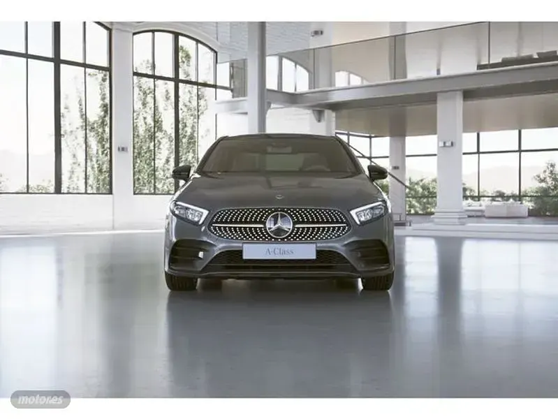 Usado Mercedes A200 150 CV (110 kW) 2022 Gris Berlina