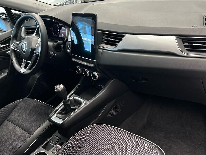 Używany Renault Captur Techno 90 KM (66 kW) 2024 Szary SUV